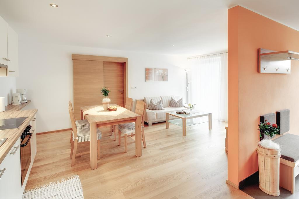 Tirolerhof Pension Natz-Schabs ภายนอก รูปภาพ